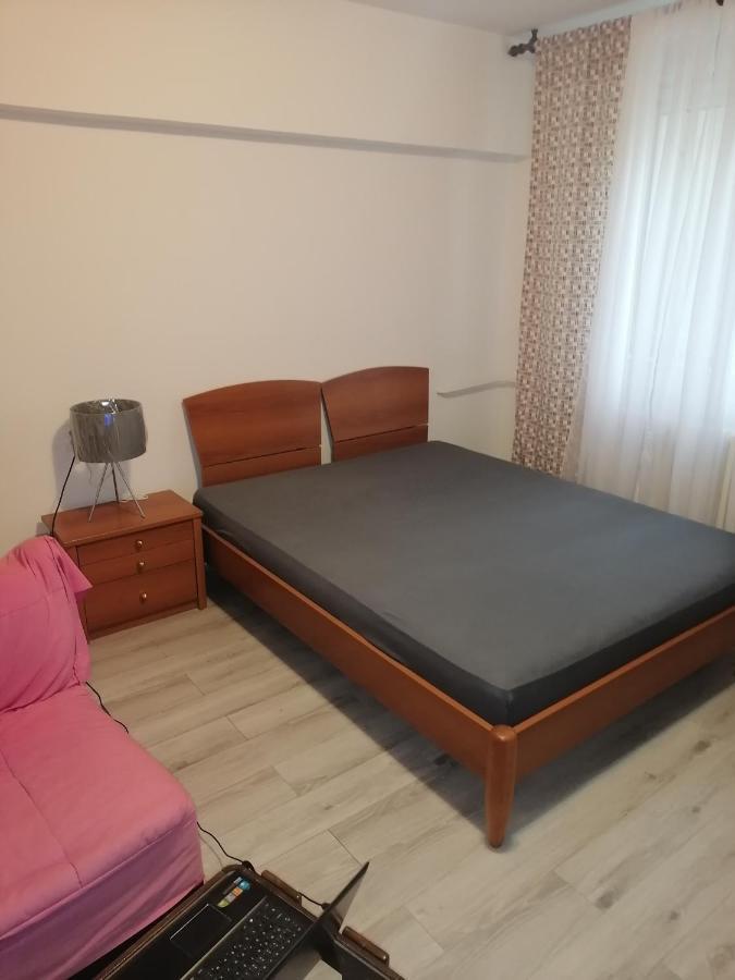 נובי סאד Dunavski Kej מראה חיצוני תמונה